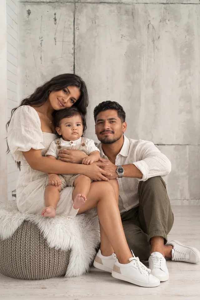 Muestra de poses de Poses de Maternidad: Bebé · Props y superficies