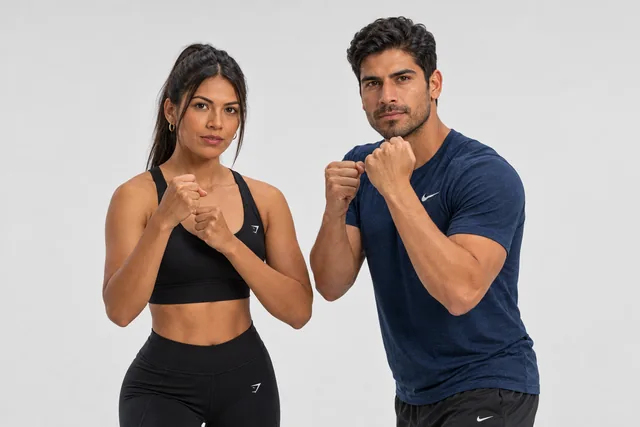 Muestra de poses de Poses en Pareja: Lado a lado