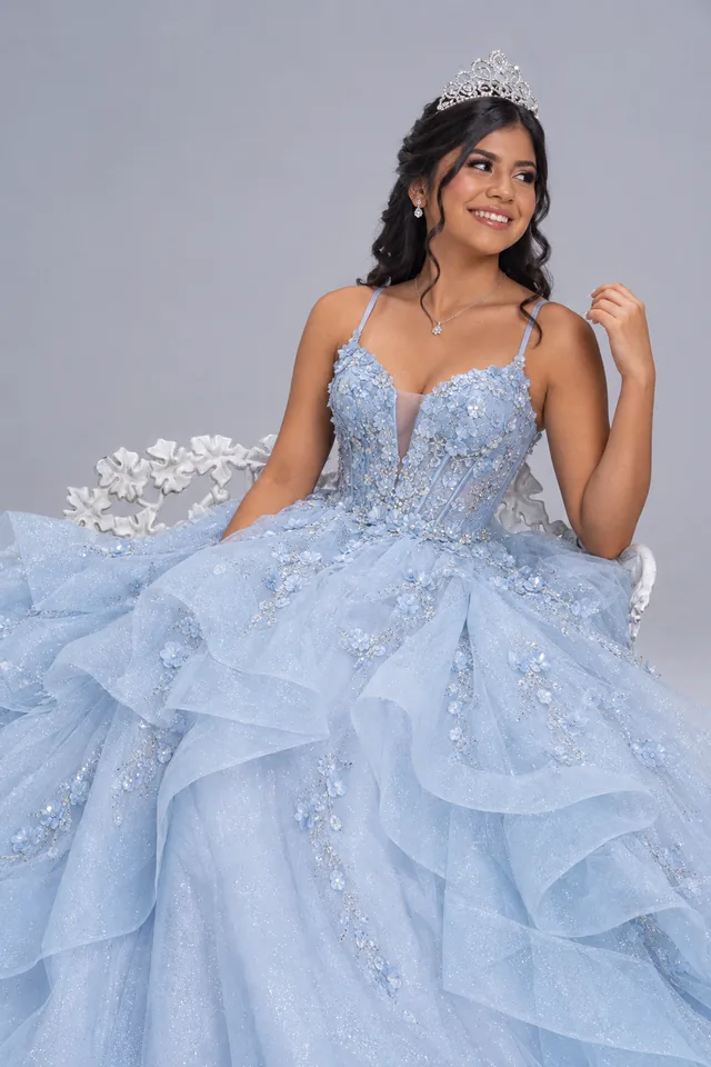 Muestra de poses de Poses de Quinceañera: Qué evitar